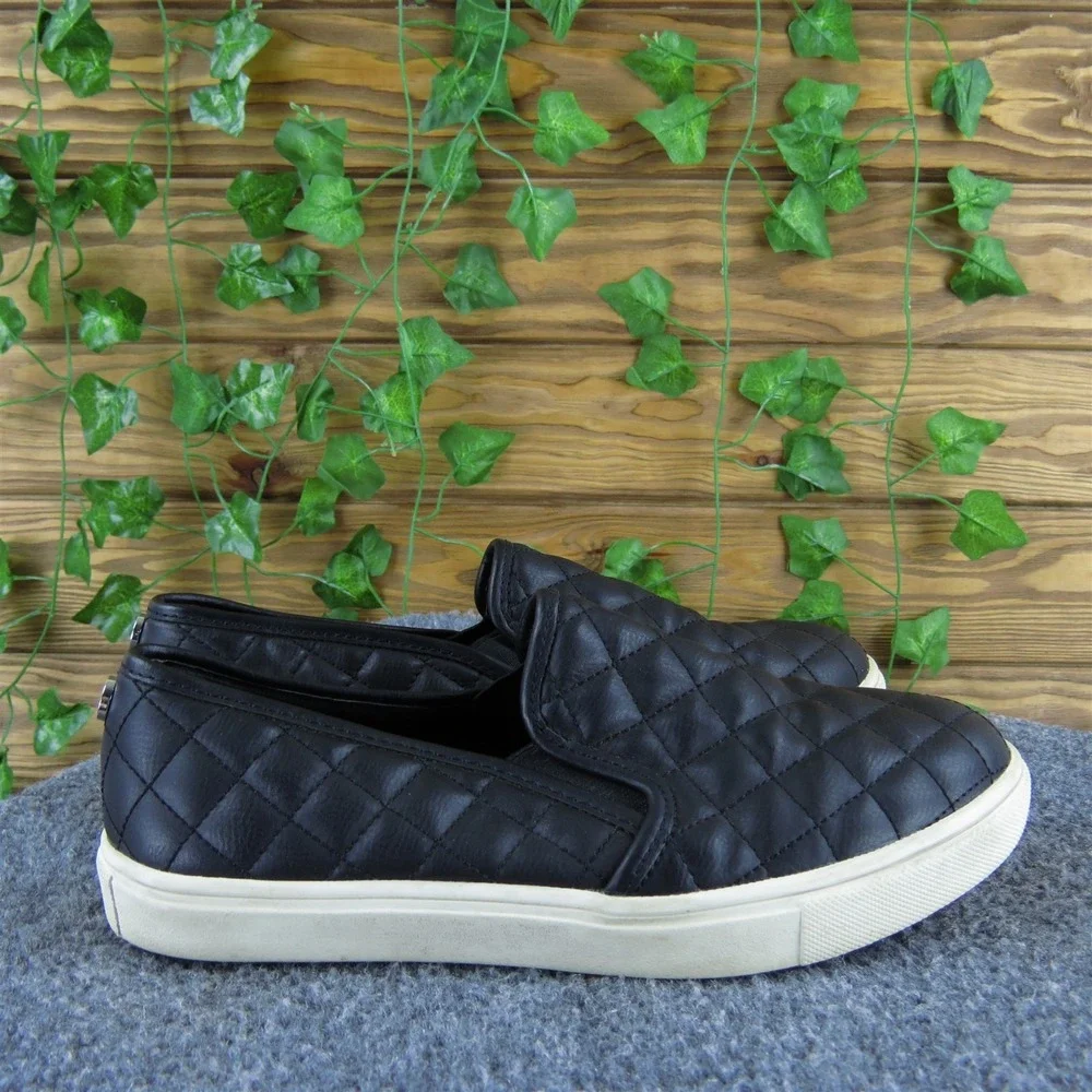 Steve Madden Women Ecentrcq Slip-On Black Synthetic Sz 7 Medium  Used 2025‎